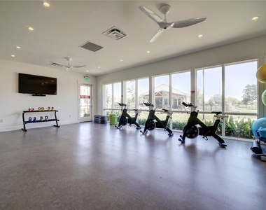 825 Olinda Way - Photo Thumbnail 30