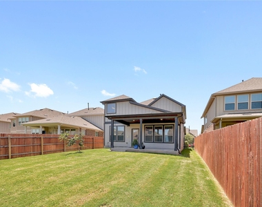825 Olinda Way - Photo Thumbnail 24