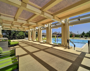 825 Olinda Way - Photo Thumbnail 35