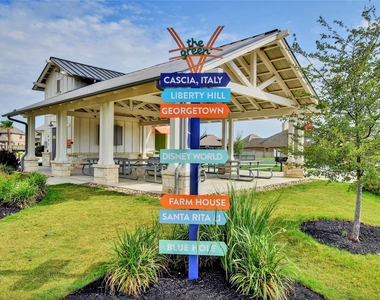 825 Olinda Way - Photo Thumbnail 32