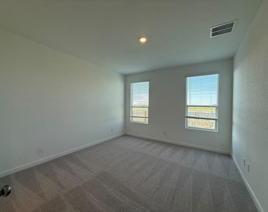 441 Sormonne Loop - Photo Thumbnail 18