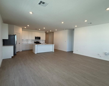 441 Sormonne Loop - Photo Thumbnail 10