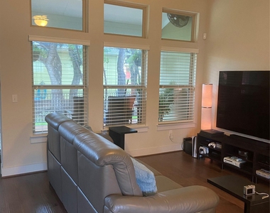 10629 Wills Loop - Photo Thumbnail 5