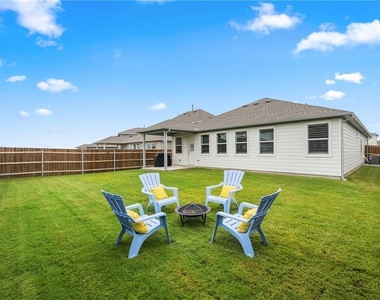 1003 Sandra Ann Way - Photo Thumbnail 20