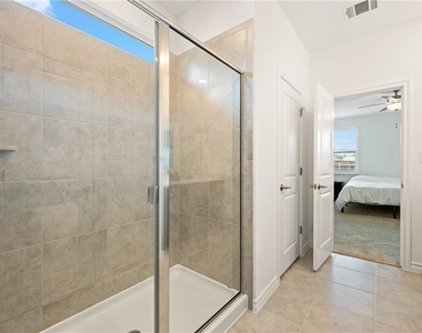1003 Sandra Ann Way - Photo Thumbnail 13