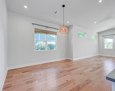 6401 Keegans Dr - Photo Thumbnail 14