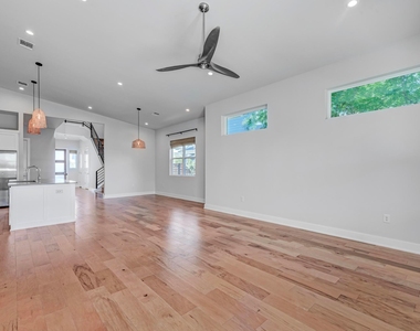 6401 Keegans Dr - Photo Thumbnail 18