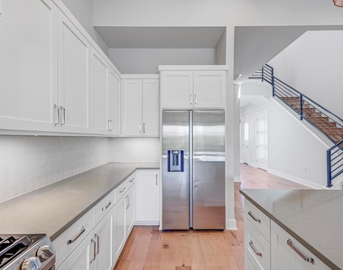 6401 Keegans Dr - Photo Thumbnail 13