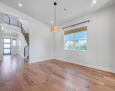 6401 Keegans Dr - Photo Thumbnail 15