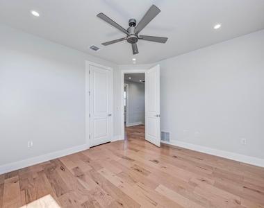 6401 Keegans Dr - Photo Thumbnail 31