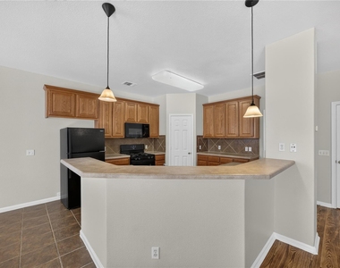 720 Kingston Lacy Blvd - Photo Thumbnail 15