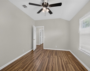 720 Kingston Lacy Blvd - Photo Thumbnail 32