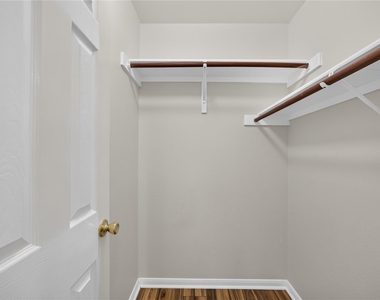 720 Kingston Lacy Blvd - Photo Thumbnail 35