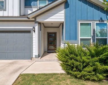 11920 Saddle Rock Dr - Photo Thumbnail 1