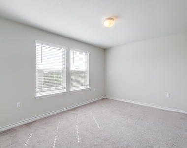 11920 Saddle Rock Dr - Photo Thumbnail 17