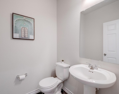 11920 Saddle Rock Dr - Photo Thumbnail 12