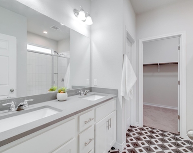 11920 Saddle Rock Dr - Photo Thumbnail 11
