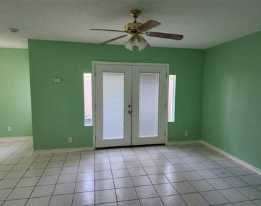 2600 Penny Ln - Photo Thumbnail 1
