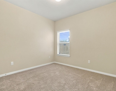 13911 Stripling Ln - Photo Thumbnail 11