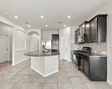 13911 Stripling Ln - Photo Thumbnail 7