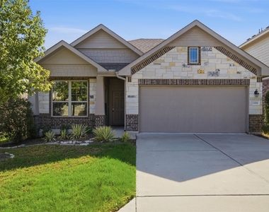 13911 Stripling Ln - Photo Thumbnail 3