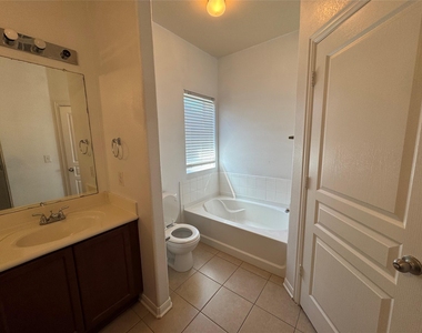 13504 Kearns Dr - Photo Thumbnail 16