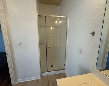 13504 Kearns Dr - Photo Thumbnail 15