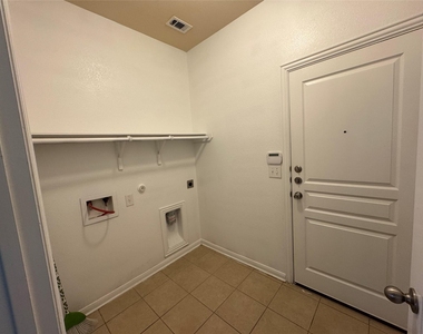 13504 Kearns Dr - Photo Thumbnail 24
