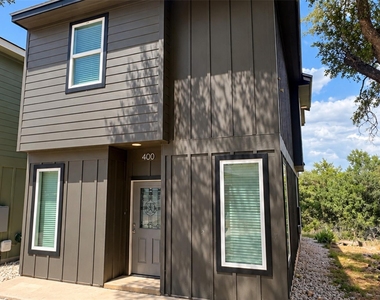 400 Shady Bluff Dr - Photo Thumbnail 4