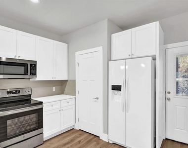 400 Shady Bluff Dr - Photo Thumbnail 11