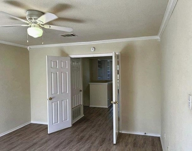 17229 Bushmills Rd - Photo Thumbnail 19