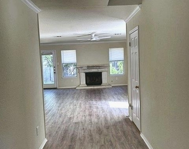 17229 Bushmills Rd - Photo Thumbnail 1