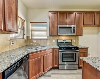 11400 W Parmer Ln - Photo Thumbnail 12
