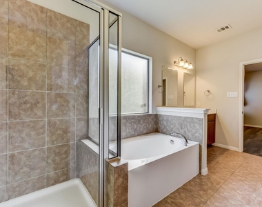 11400 W Parmer Ln - Photo Thumbnail 23