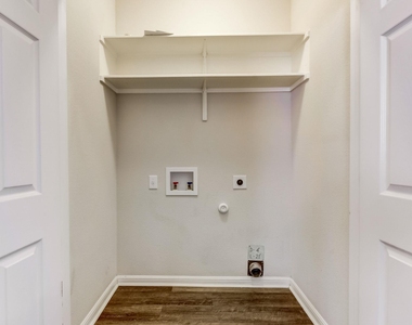11400 W Parmer Ln - Photo Thumbnail 13