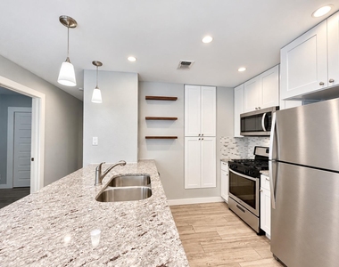 813 Emerald Wood Dr - Photo Thumbnail 11
