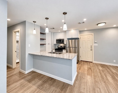 813 Emerald Wood Dr - Photo Thumbnail 8