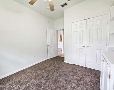 7990 Baymeadows Road E - Photo Thumbnail 10