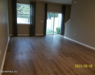 11742 Beardgrass Way - Photo Thumbnail 4