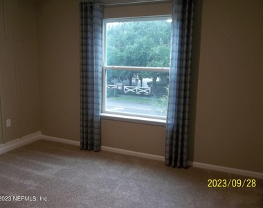 11742 Beardgrass Way - Photo Thumbnail 13