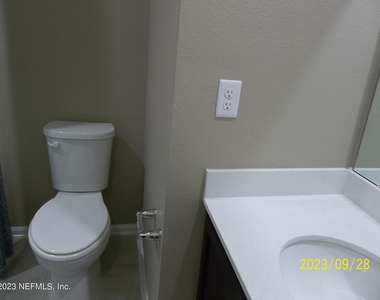 11742 Beardgrass Way - Photo Thumbnail 18