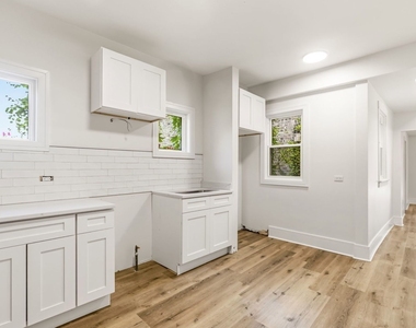 2112 S Drake Avenue - Photo Thumbnail 7