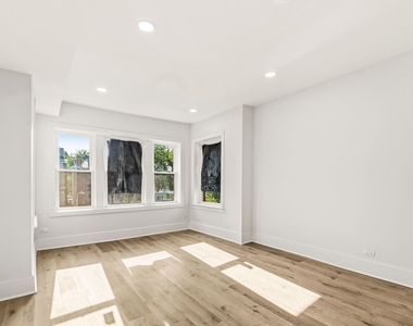 2112 S Drake Avenue - Photo Thumbnail 1