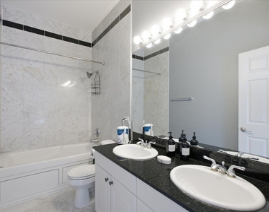 1641 W North Avenue - Photo Thumbnail 9