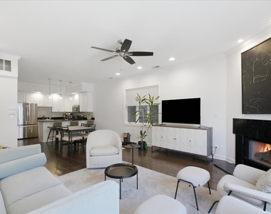 1641 W North Avenue - Photo Thumbnail 2