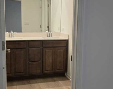 25637 W Wakefield Drive - Photo Thumbnail 7