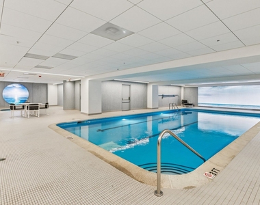 680 N Lake Shore Drive - Photo Thumbnail 10