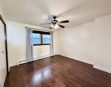2231 Prairie Street - Photo Thumbnail 5
