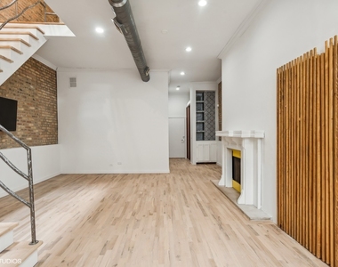 2156 W Hubbard Street - Photo Thumbnail 18