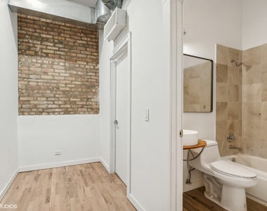 2156 W Hubbard Street - Photo Thumbnail 21